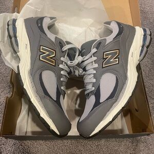 DS New Balance 2002R “CastleRock Gold” — Size 10.5